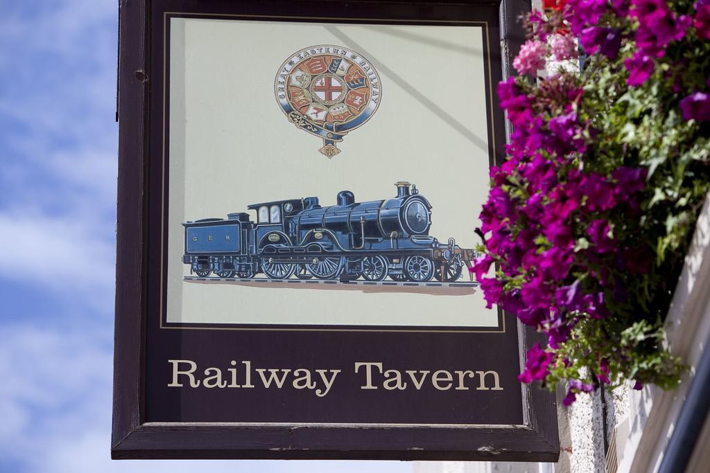 The Railway Tavern Hotel Лондон Экстерьер фото